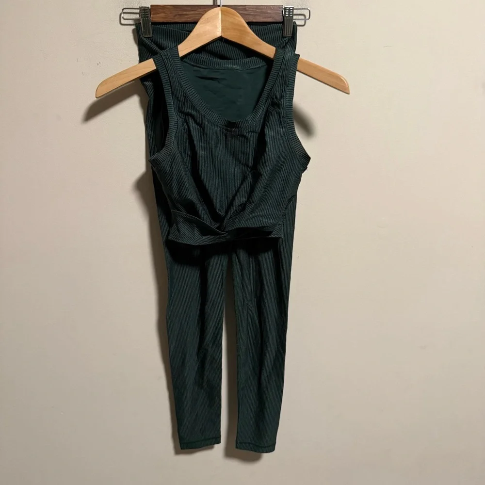 Aerie Set Ribbed Shine Crossover Legging & Twist Front Sport Bra Tank Size Small